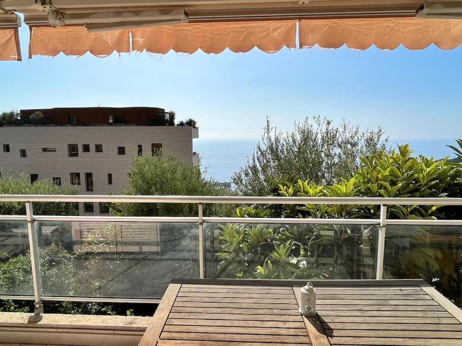 Апартаменты Les Jardins De Monaco Vue Mer Et Piscine Saint-Antoine  Экстерьер фото